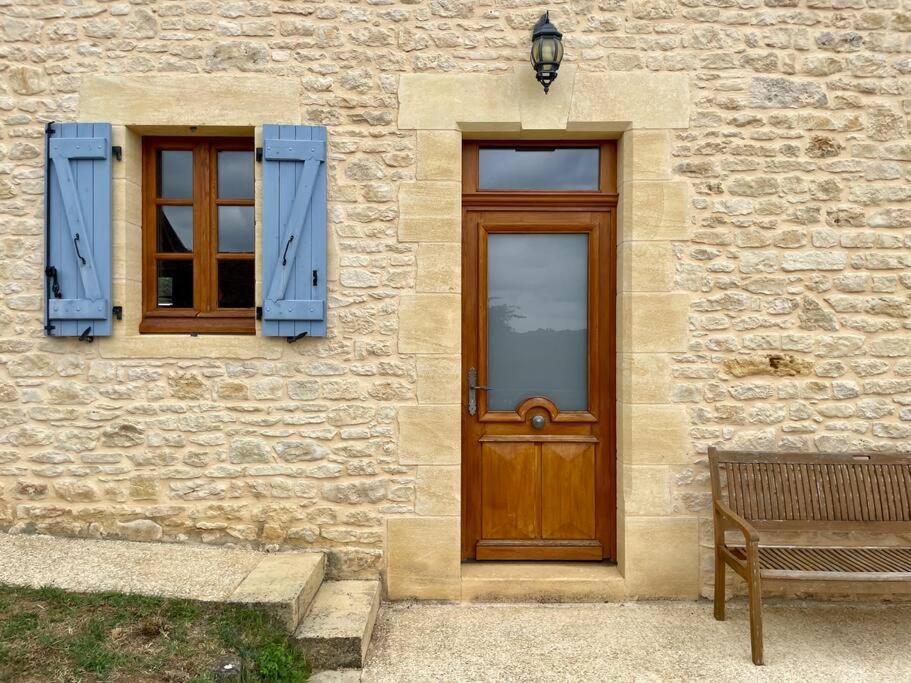 Charming 19Th Century Farmhouse With Pool Vitrac  Kültér fotó