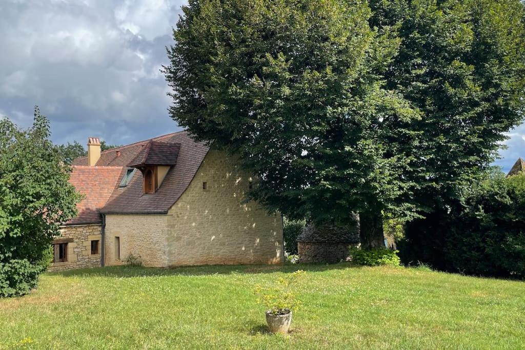 Charming 19Th Century Farmhouse With Pool Vitrac  Kültér fotó