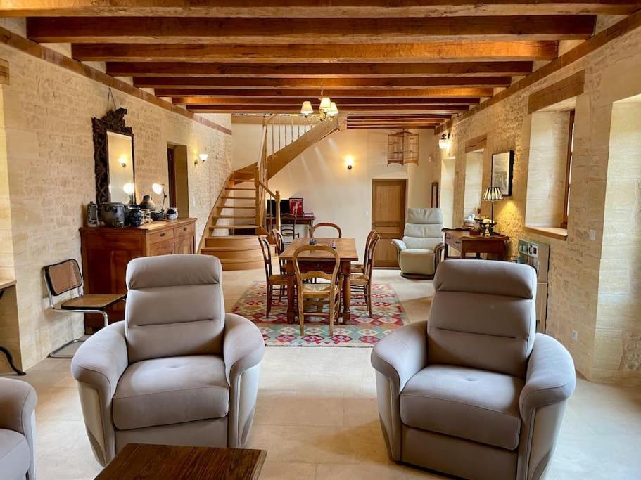 Charming 19Th Century Farmhouse With Pool Vitrac  Kültér fotó