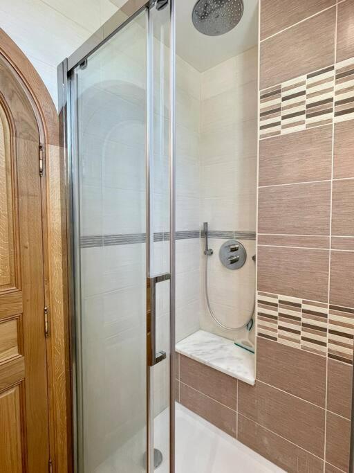 Charming 19Th Century Farmhouse With Pool Vitrac  Kültér fotó